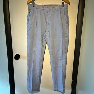 Brooks Brother Clark fit seersucker pants. 33X30. Blue and white.